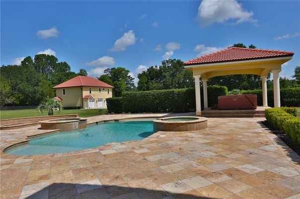 Exterior, Hot Tub, Pool