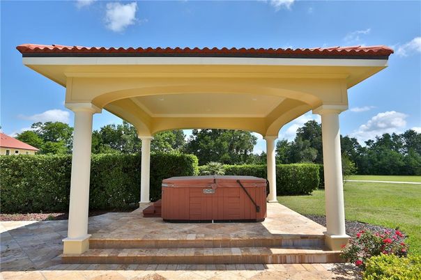Exterior, Hot Tub
