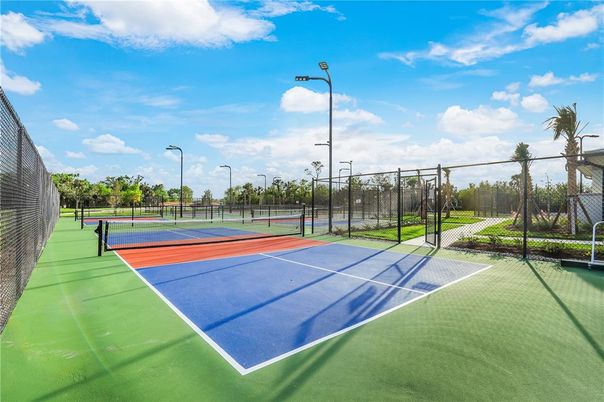 Exterior, Tennis Courts
