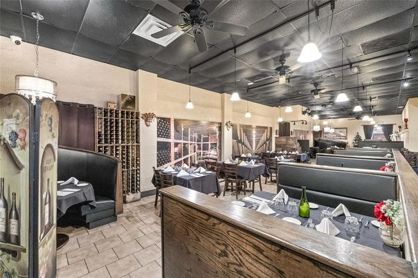 Dining room, Interior, Kitchen, Pendant Lights, Wine Storage