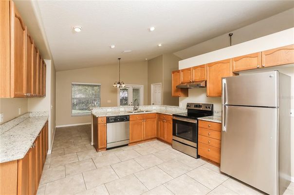 Dining room, Interior, Kitchen, Pendant Lights, Recessed Lighting, Stainless Steel Appliances