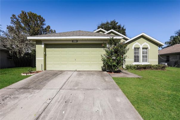 Attached, Exterior, Facade, Ranch