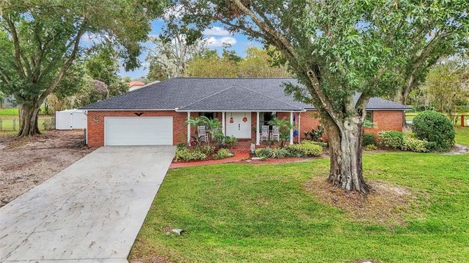 Attached, Exterior, Facade, Brick Facade, Ranch