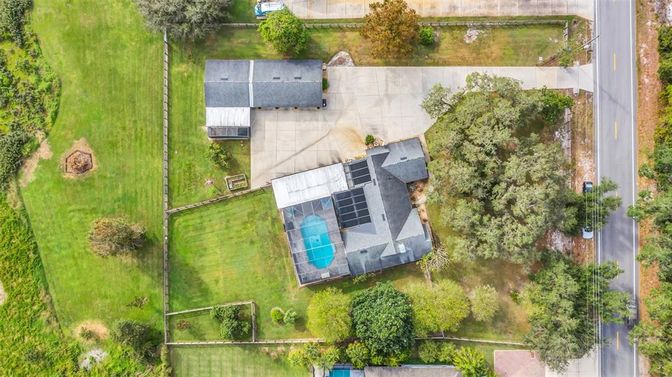 Exterior, Drone