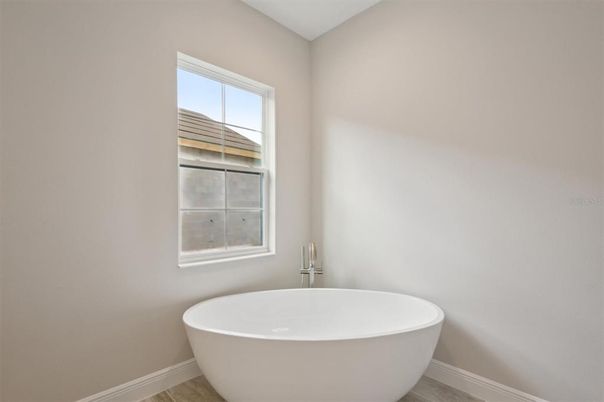Bathroom, Free Standing Baths, Interior