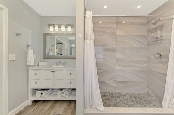 Bathroom, Interior, Recessed Lighting, Wood Texture Flooring