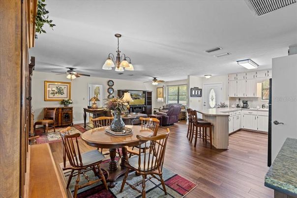 Chandelier, Dining room, Interior, Kitchen, Living room, Wood Texture Flooring