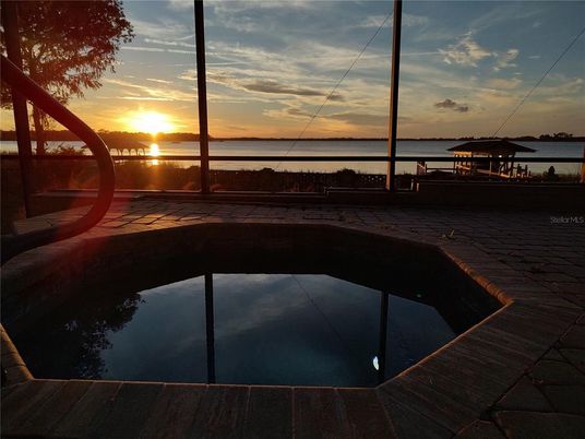 Exterior, Lake, Pool