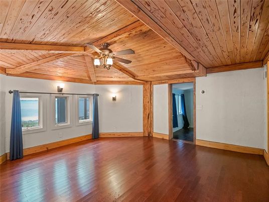 Empty room, Interior, Wooden Beams, Wooden Ceilings, Wood Texture Flooring
