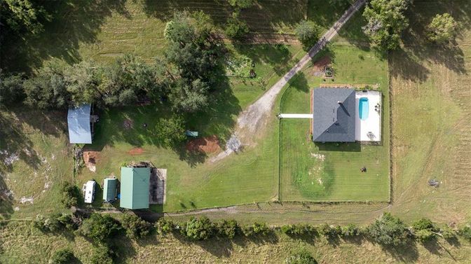 Exterior, Drone