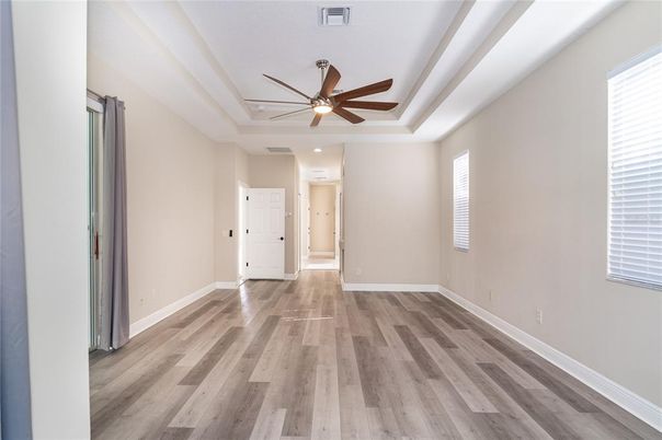 Empty room, Interior, Recessed Lighting, Wood Texture Flooring