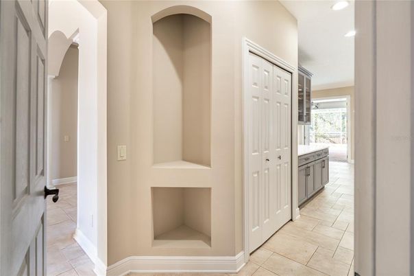 Fireplace, Interior, Recessed Lighting