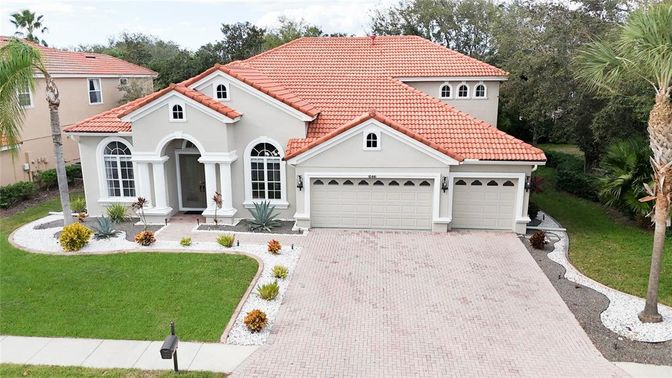 Attached, Exterior, Facade, Spanish Mediterranean