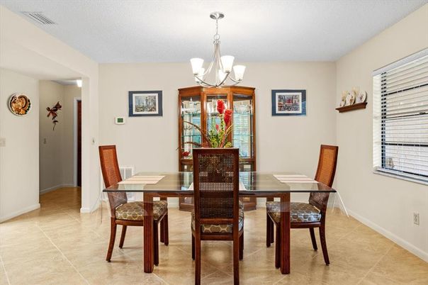 Chandelier, Dining room, Interior