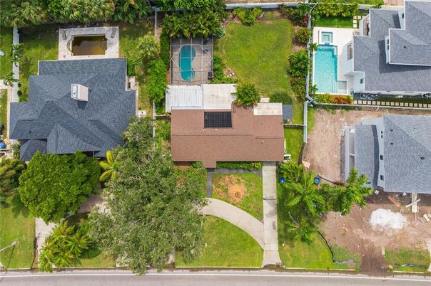 Exterior, Drone