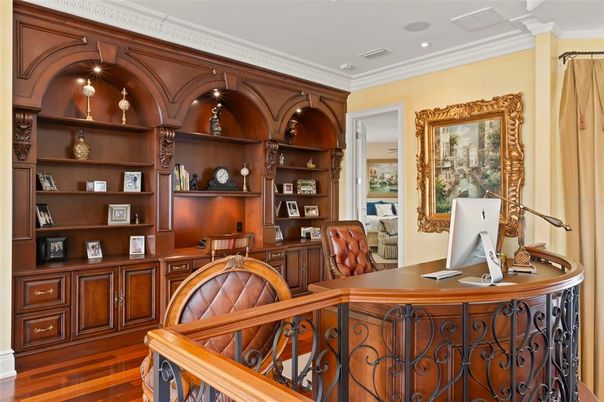 Home Office, Interior, Recessed Lighting, Wood Texture Flooring