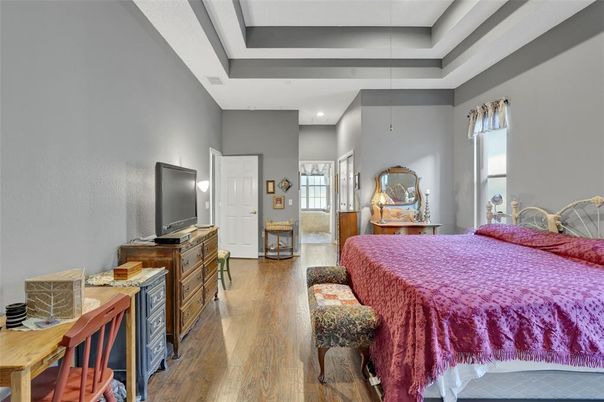 Bedroom, Interior, Pendant Lights, Recessed Lighting, Wood Texture Flooring