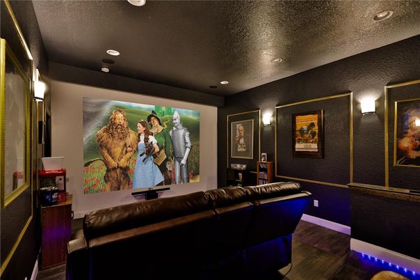Interior, Recessed Lighting, Wood Texture Flooring
