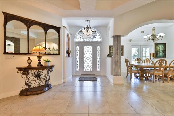 Chandelier, Dining room, Interior, Pendant Lights