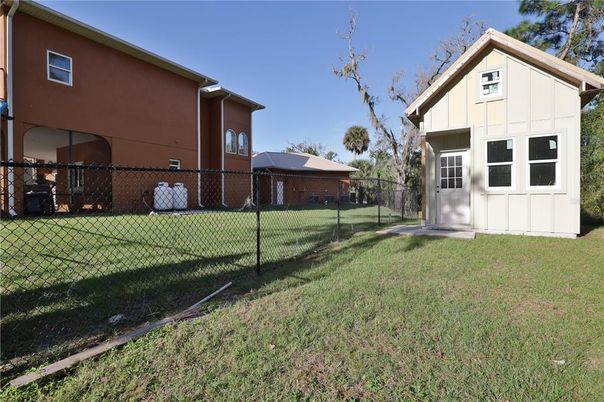 Backyard, Exterior
