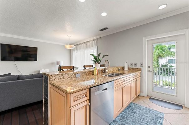 Dining room, Interior, Kitchen, Pendant Lights, Recessed Lighting