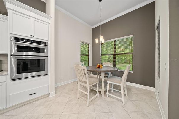 Dining room, Interior, Kitchen, Pendant Lights, Stainless Steel Appliances