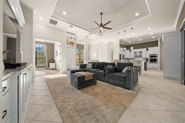 Chandelier, Interior, Kitchen, Living room, Pendant Lights, Recessed Lighting, Stainless Steel Appliances