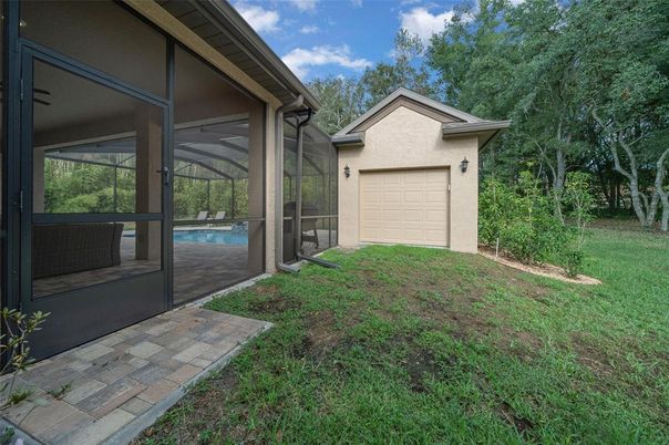 Backyard, Exterior