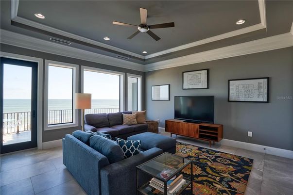 Interior, Living room, Recessed Lighting, Water