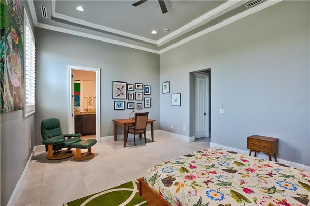 Dining room, Interior, Recessed Lighting