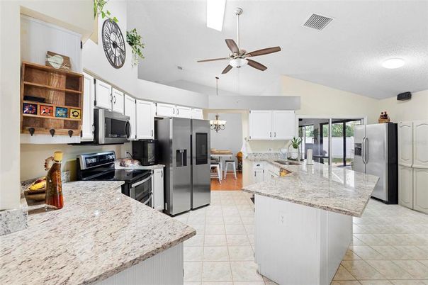 Chandelier, Interior, Kitchen, Recessed Lighting, Stainless Steel Appliances
