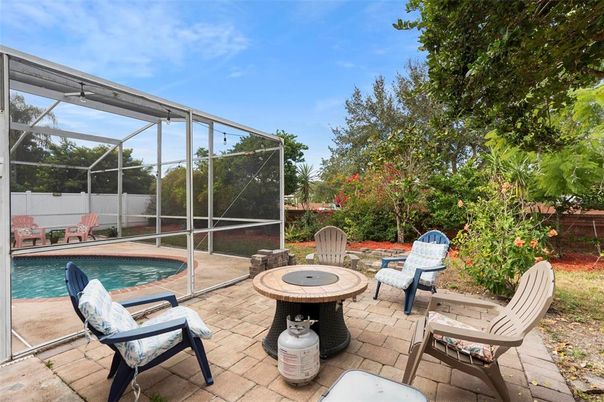 Exterior, Glass Ceilings, Pool, Sun Room