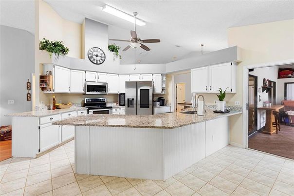 Dining room, Interior, Kitchen, Stainless Steel Appliances, Wood Texture Flooring