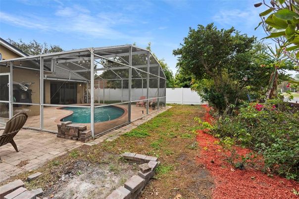 Backyard, Exterior, Pool