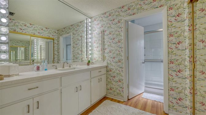 Bathroom, Dual Sink Vanities, Interior, Wood Texture Flooring
