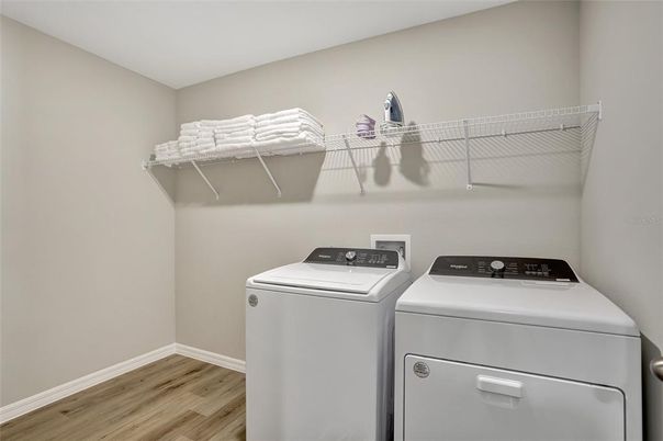 Interior, Utility Closets, Washer, Wood Texture Flooring