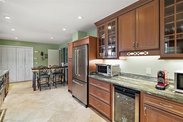 Dining room, Interior, Kitchen, Recessed Lighting, Stainless Steel Appliances