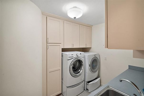 Interior, Washer