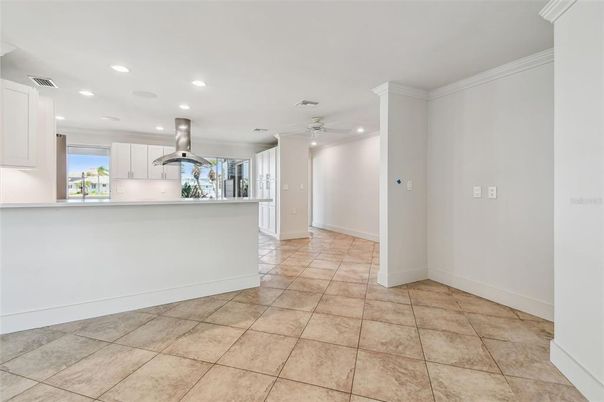 Empty room, Interior, Kitchen, Recessed Lighting