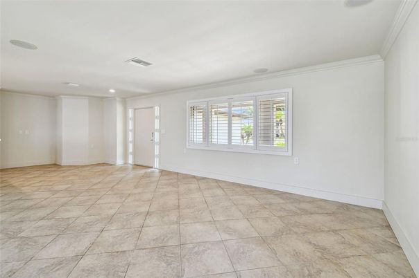 Empty room, Interior, Recessed Lighting