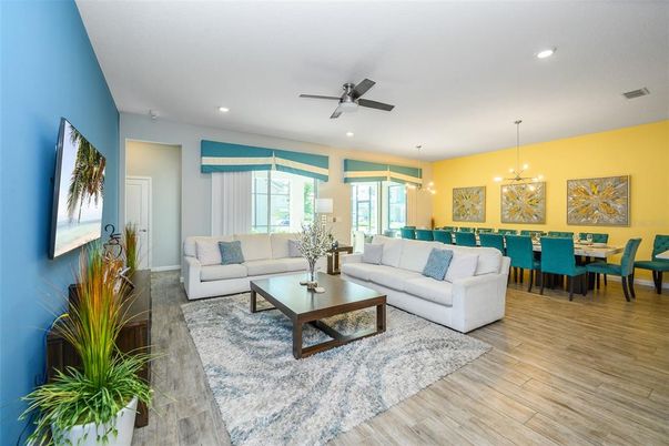 Dining room, Interior, Living room, Pendant Lights, Recessed Lighting, Wood Texture Flooring
