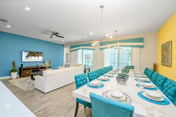 Dining room, Interior, Living room, Pendant Lights, Recessed Lighting, Wood Texture Flooring