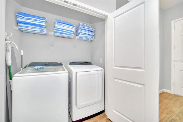 Interior, Utility Closets, Washer, Wood Texture Flooring