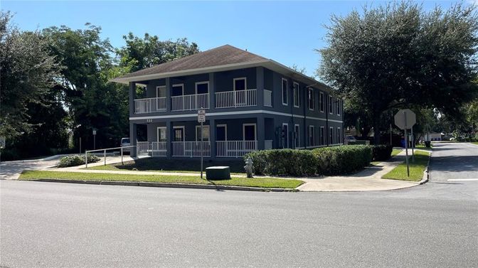 Exterior, Facade, Georgian