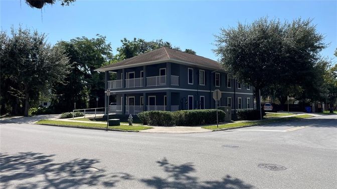 Exterior, Facade, Georgian