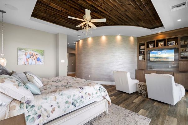Bedroom, Interior, Pendant Lights, Recessed Lighting, Wooden Ceilings, Wood Texture Flooring