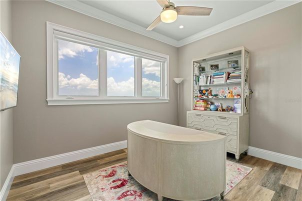 Interior, Recessed Lighting, Wood Texture Flooring
