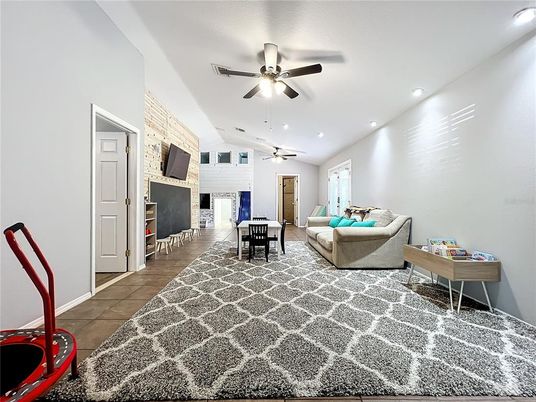 Dining room, Interior, Living room, Recessed Lighting