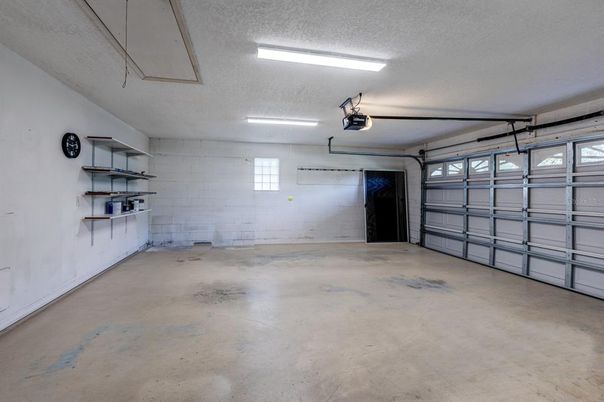 Garage, Interior