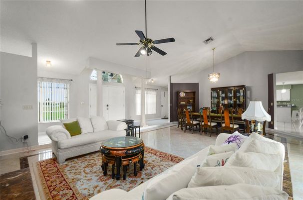 Dining room, Interior, Living room, Pendant Lights